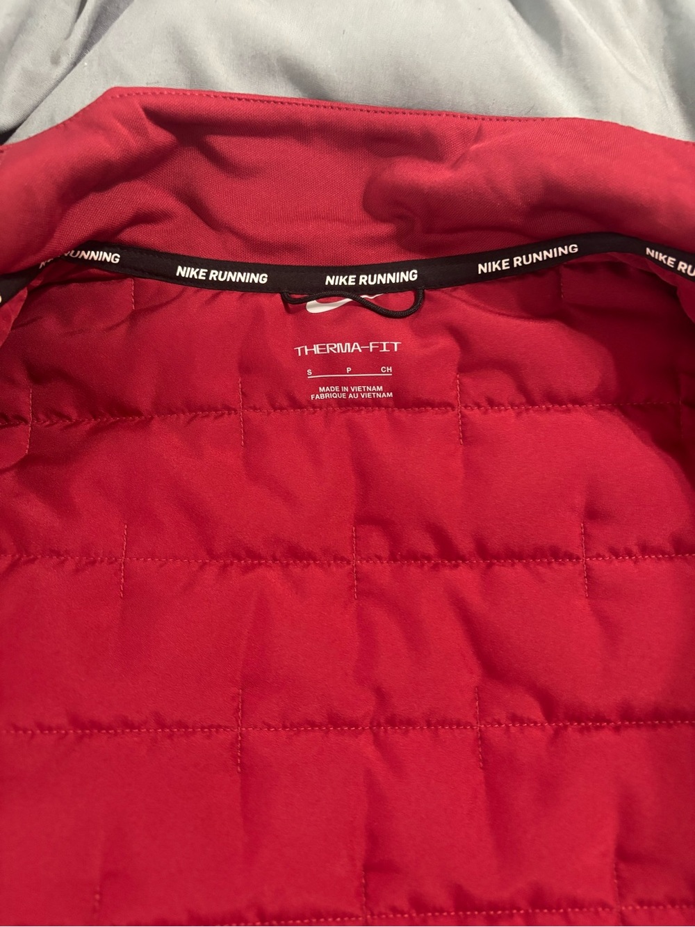 NWT Nike THERMA-FIT Synthetic Fill  Pomegranate Women’s Running Vest Size Small - Picture 7 of 11